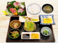 宿にセットのお夕食